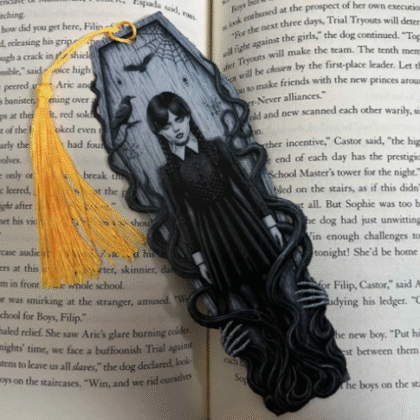 Wednesday Miércoles Addams